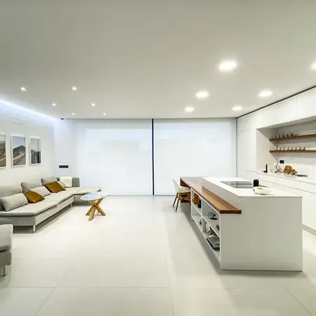 Lea Luxury Golf House *