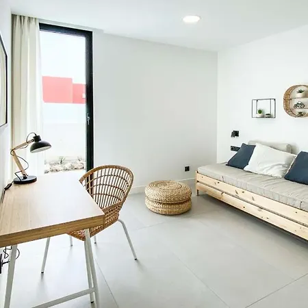 Lea Luxury Golf House בית נופש *