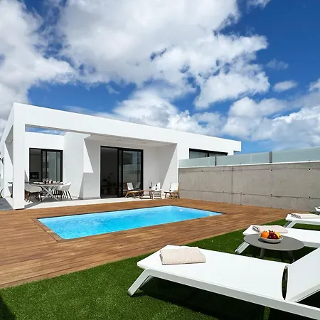 Lea Luxury Golf House Ferienhaus *