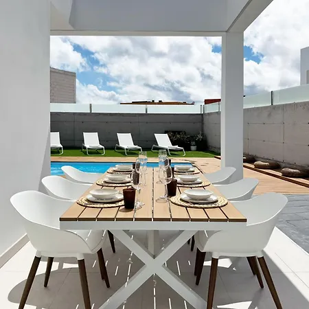 Lea Luxury Golf House