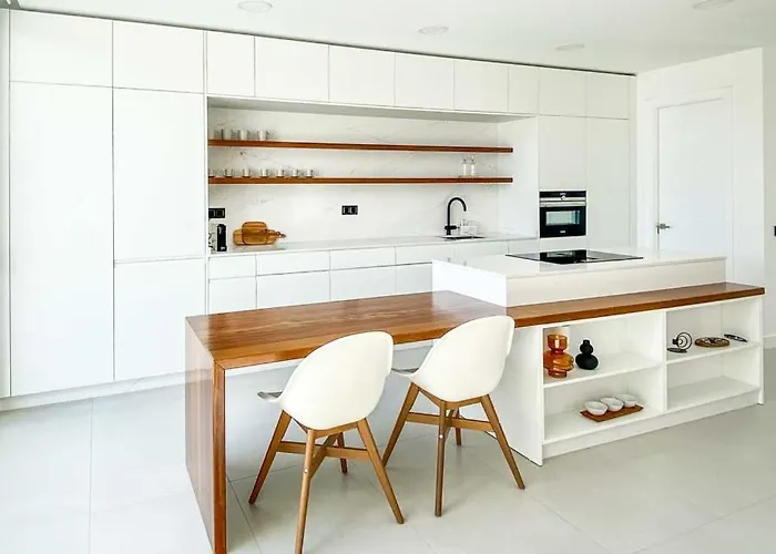 Lea Luxury Golf House בית נופש