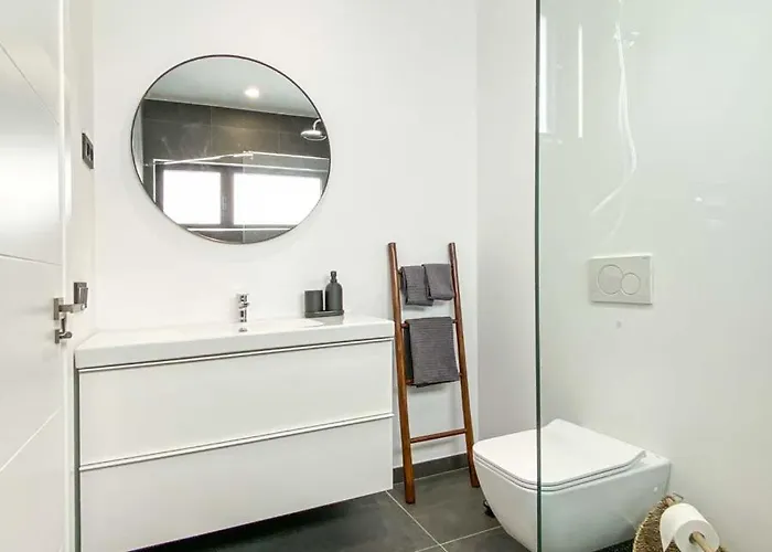 בית נופש Lea Luxury Golf House *